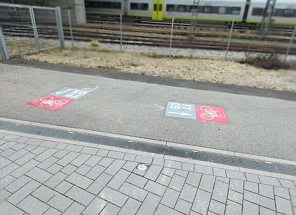 Symbolbild Radrouten rr05 in beide Richtungen